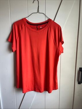 Champion Women's Short Sleeve Tee in Vibrant Red
